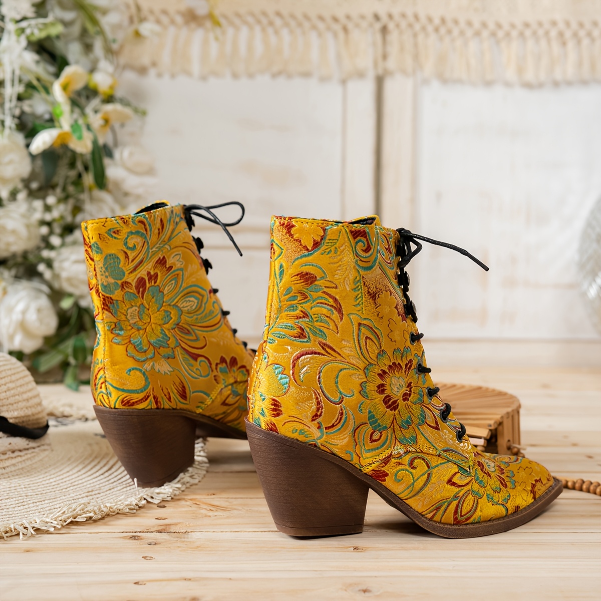 Botines de mujer de encaje floral bordado vintage, botas Chelsea de punta,  parte y forro de tela de TPR para botas de ves