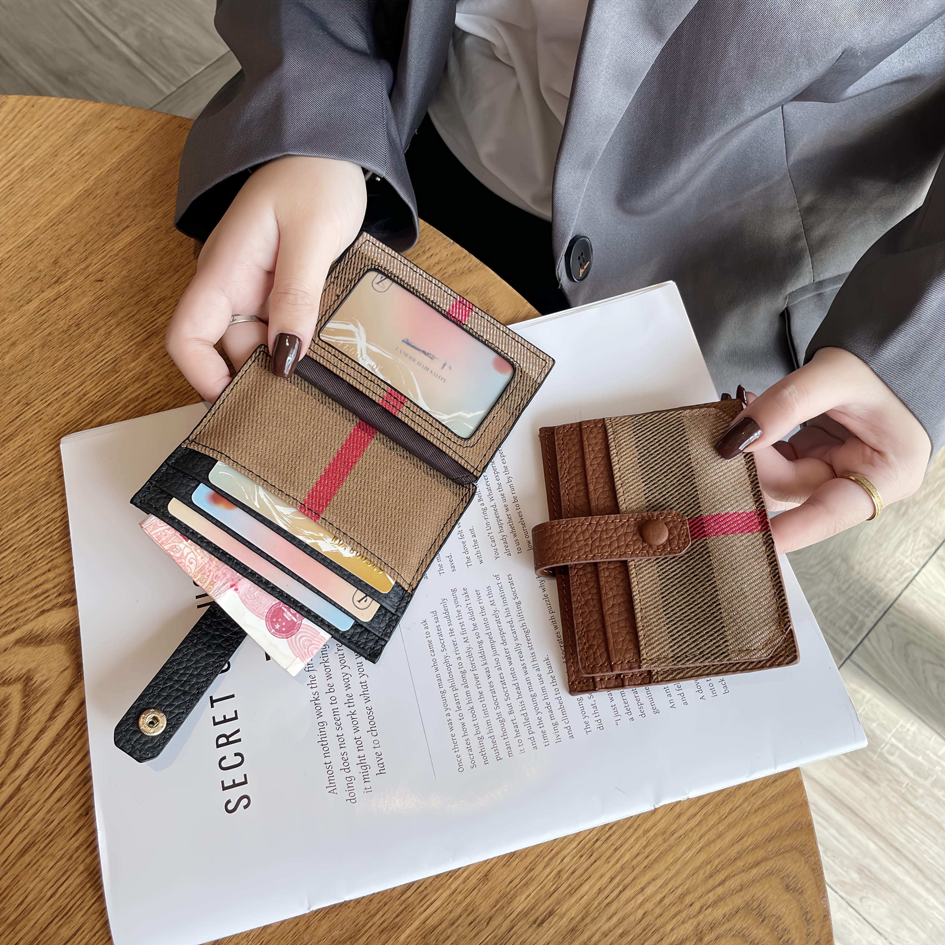 

Genuine Leather Credit Card Holder, Fashionable And Suitable For Women, Ultra-thin Mini Wallet, Closure, High-end Design, Random Printing, Painting