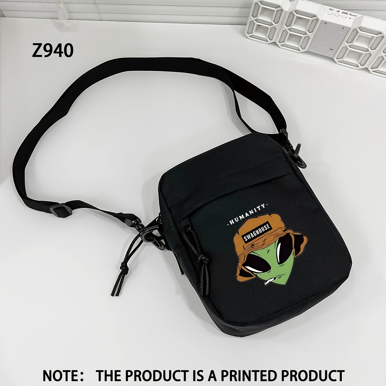 E-shop Stilvolle Schwarze -Grafik Herren Umhängetasche (.) - Verstellbarer Riemen, Lässige Schultertasche mit Mehreren , Kompaktes Design für den , Nur