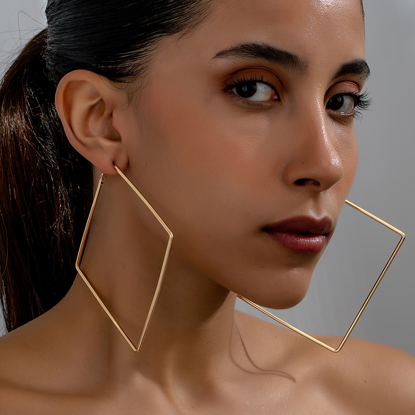 Image of 2pcs/set Western Super Large Geometric Earrings Suitable For Women's Party -match And Women's Holiday Gift