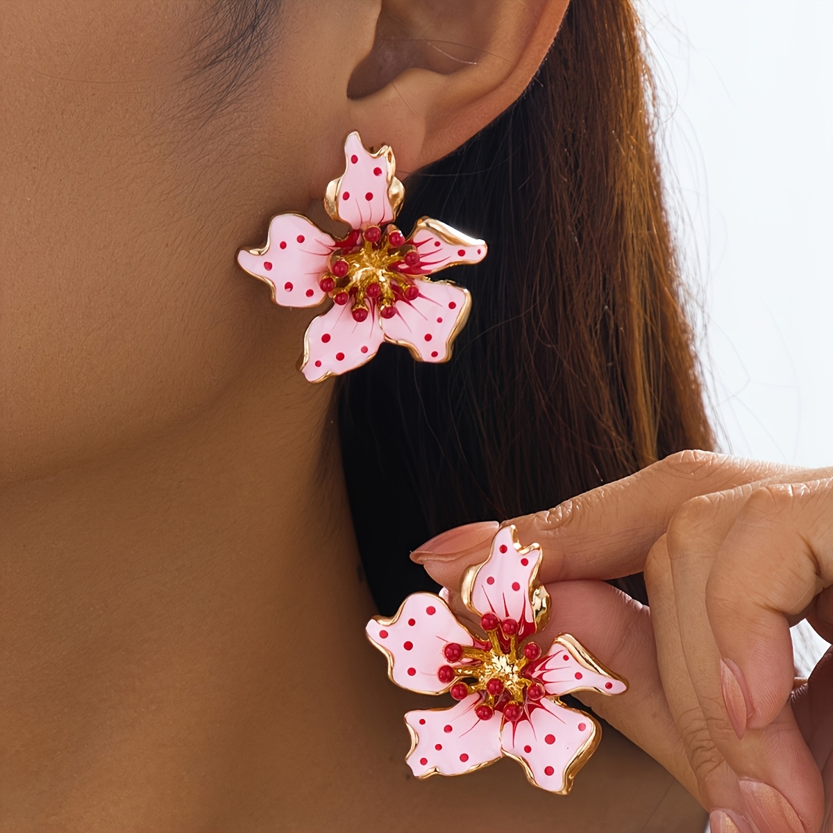 TEMU Un par de pendientes de esmalte floral 3D con rosas y de flores , con diseños florales de , adecuados para fiestas como para el uso diario