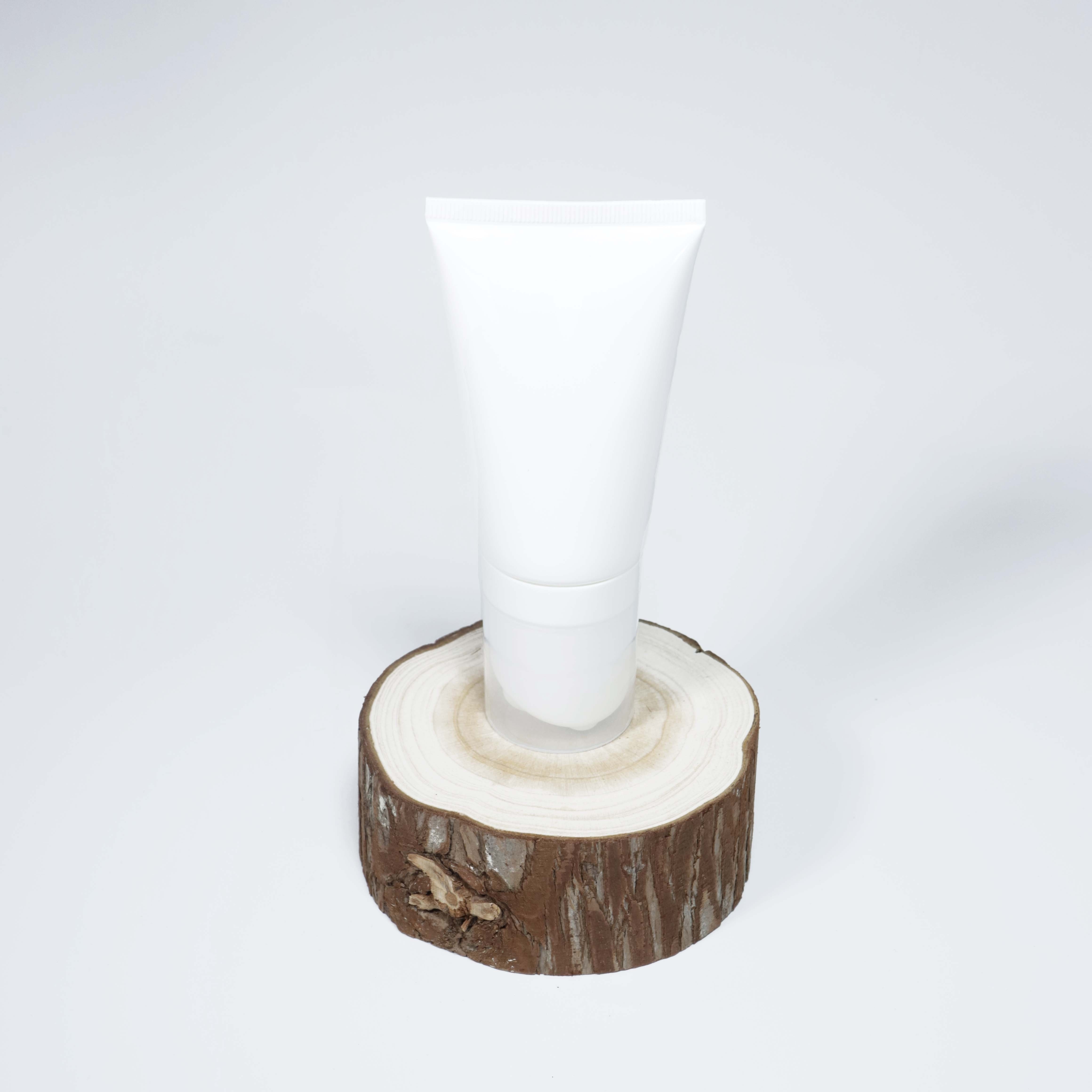 Image of 1pc Of Massage Bottle, Refillable Soft Tube Suitable For Lotion / / Sunscreen, Portable Travel Accessory
