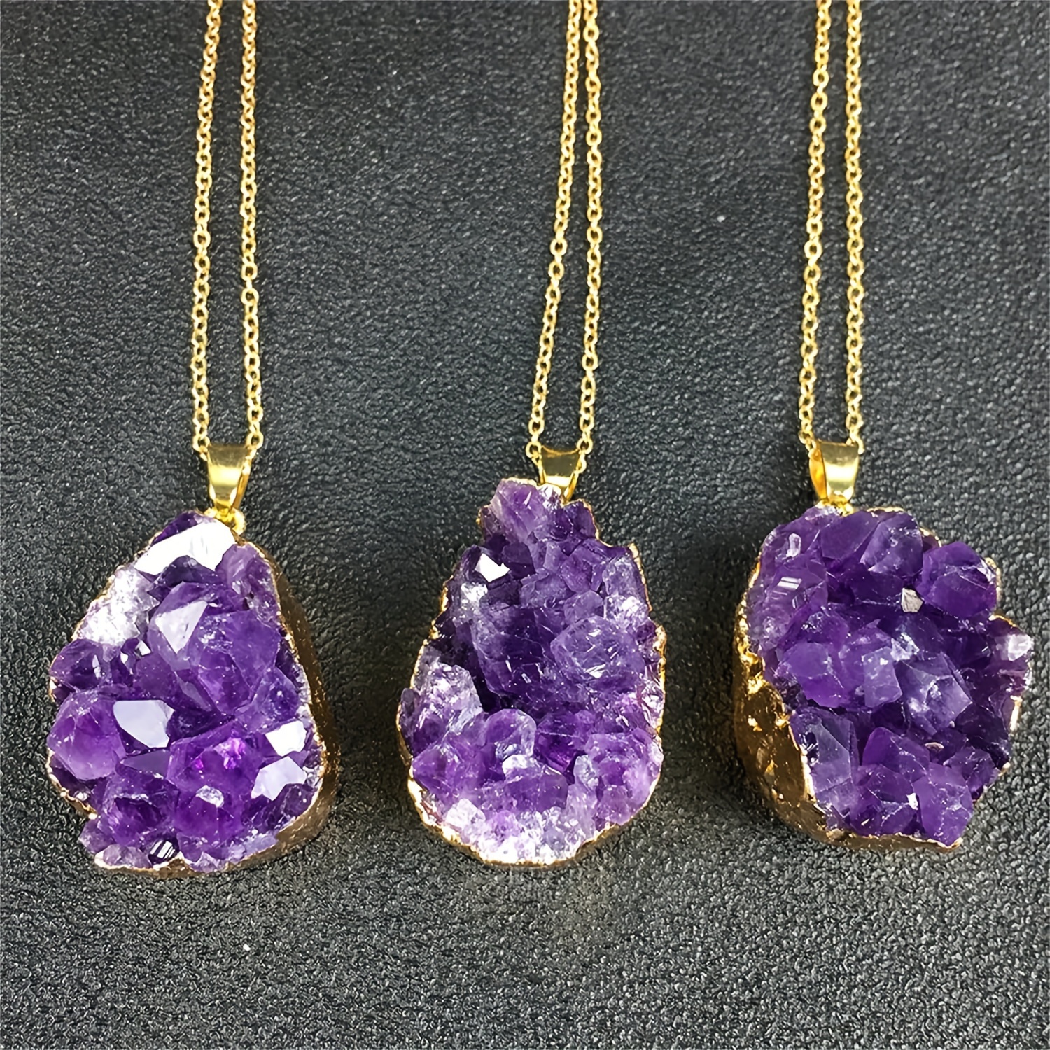 

Luxurious 18k Gold Plated Amethyst Crystal Pendant Necklace - Sexy Elegant Style, Natural Rock Crystal Charm, Perfect For Banquets And Vacation - Ideal Gift For Parties And Celebrations (1pc)