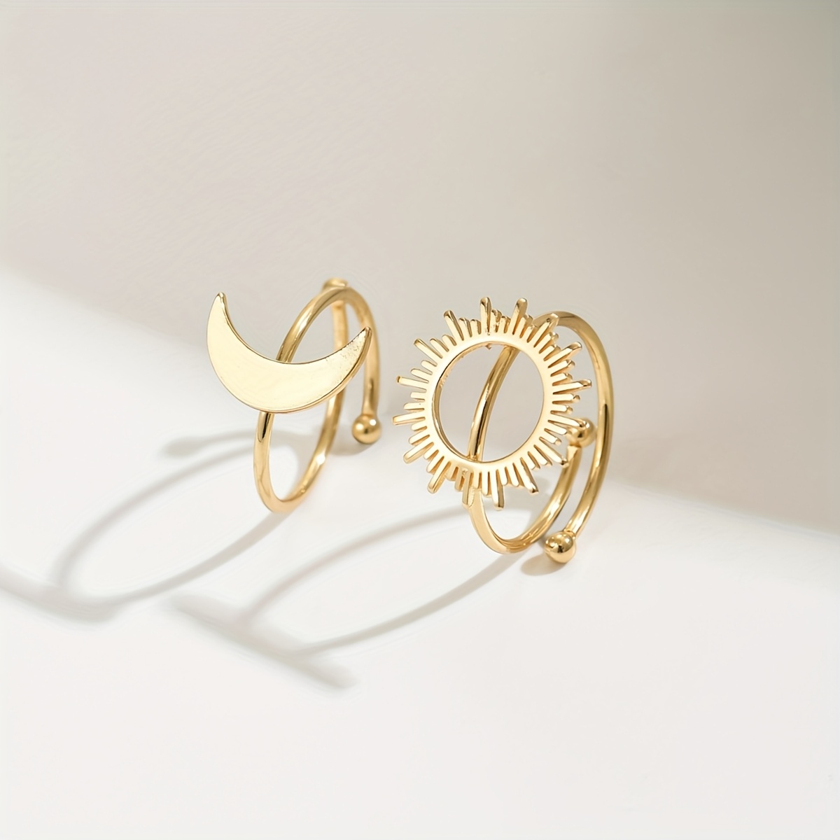 2pcs Set Of Fashionable Exquisite Elegant Sun And Moon Combination Couple Style