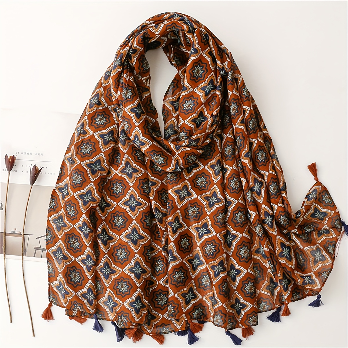 A Women's Fashion Printed Scarf Shawl Suitable For Daily Use