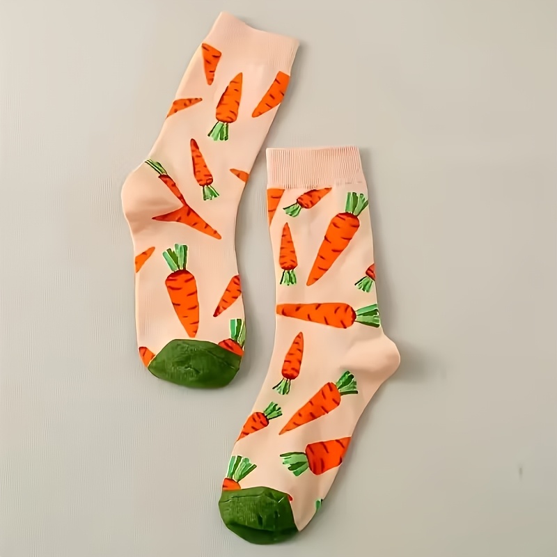 1 Pair Of Men's Mid-calf Socks With An Pattern, Featuring A Creative, Fashionable, And Design. Street-style Socks Have A Fun And Stylish Look, Making Them A High-value For Men. Are Lightweight