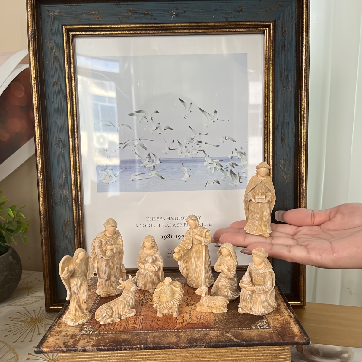Image of 10pcs And Resin Sculptures Of Jesus' Family, Including Sheep, Water Bottles, Boxes, Disciples, Christmas And Easter Sculptures, Church And Religious Home Decorations