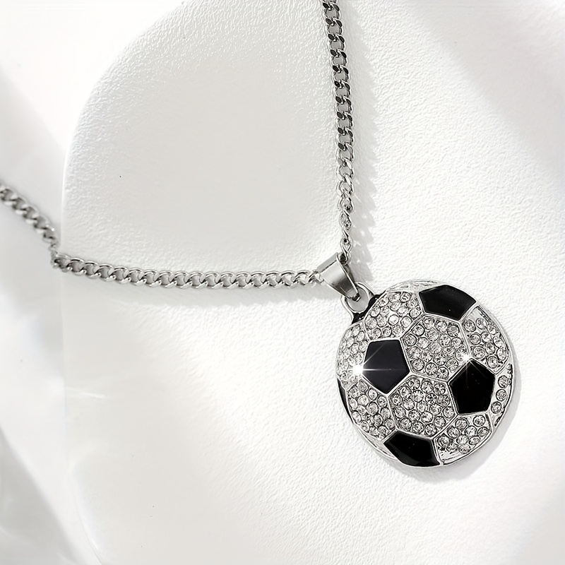 TEMU Un collier pendentif tendance de style européen et américain de ballon de football, de strass étincelants, parfait pour un usage et comme cadeau