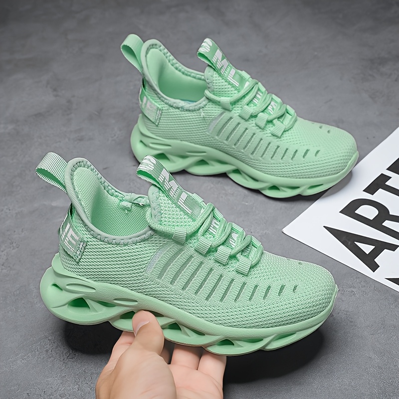 'S All-Season Running Shoes, Lightweight And Breathable with a Non-Slip Design, Model R101, Jump Rope