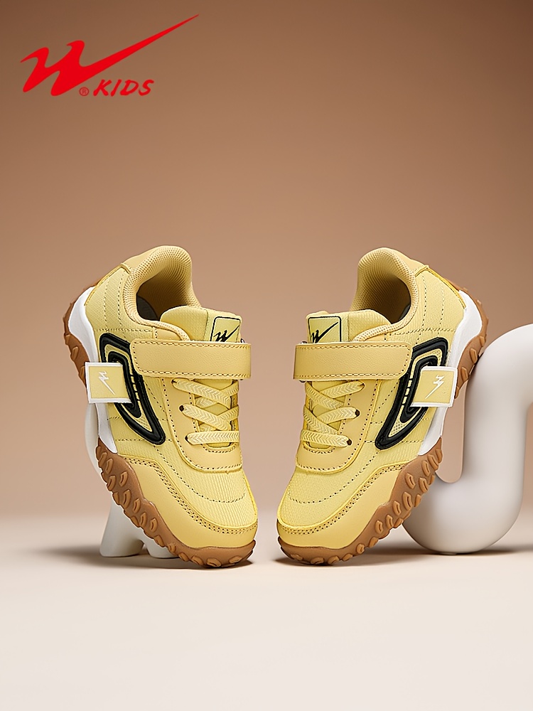 A Pair of Girls' Athletic Shoes for Everyday Use, Trendy Casual Footwear That Is Breathable, Durable, And Suitable for Running And Tennis, Perfect for Both Boys And Girls, Ideal for Travel And Sports.