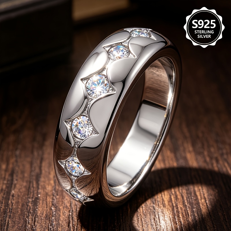 Image of S925 Silver Ring Set With 8 Carats Of Cubic Zirconia, Luxurious Yet Easy, Fashionable And Elegant. A Perfect Gift For Ladies, Suitable For Daily Wear. Ideal For As A Gift Or As A Holiday Present