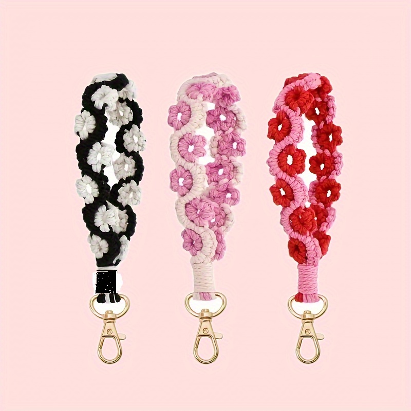 

1pc Bohemian Style Cotton Rope Pure Handmade Woven Wristband Car Key Ring For Men, Creative Flower Keychain, Luggage Pendant