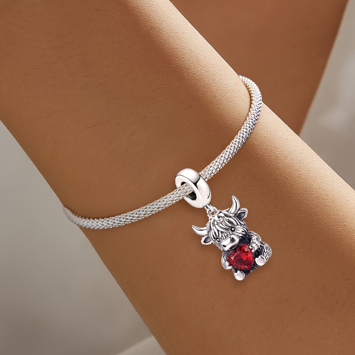 Heart-Embracing Cow Pendant Bead for Women's Jewelry, 925 Silver Plated