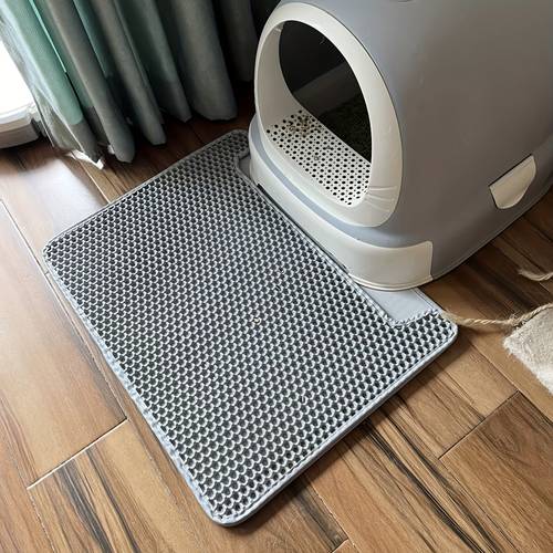 cat litter mat designed to prevent and keep litter from being featuring a double layer filtration system to catch stray litter