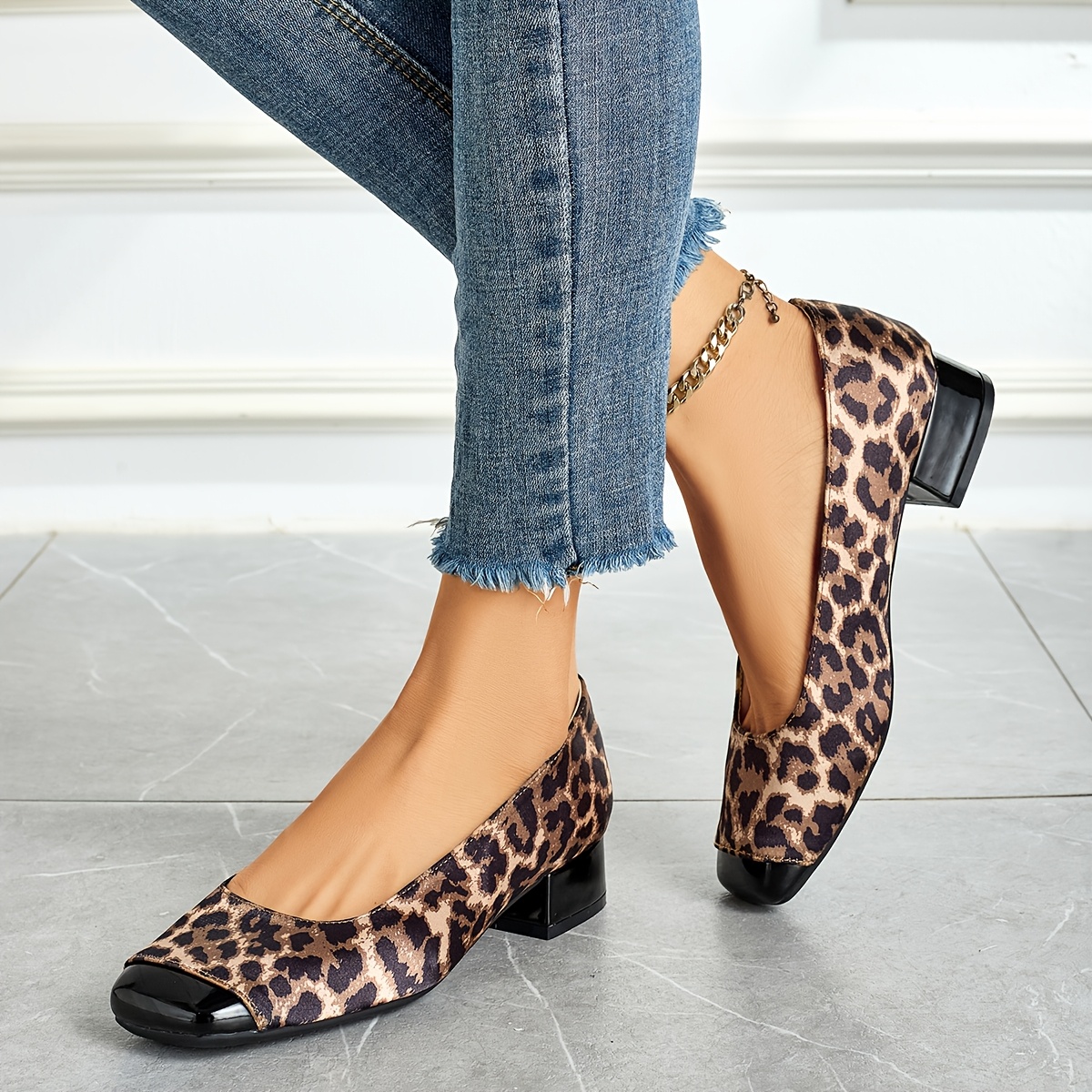 

Chaussures à Talon Épais et Imprimé Léopard pour Femmes , Européen pour et l'Hiver, Adaptées à Divers Banquets