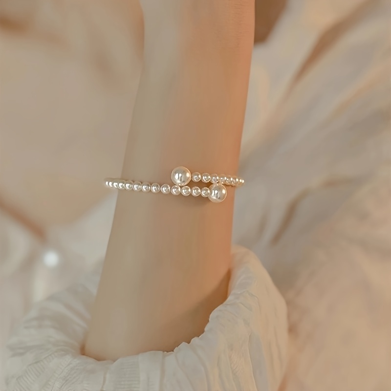A Vintage Bracelet For Women, Light Luxury, Sophisticated, High-end, Niche Design, Simple, Versatile, And Fashionable