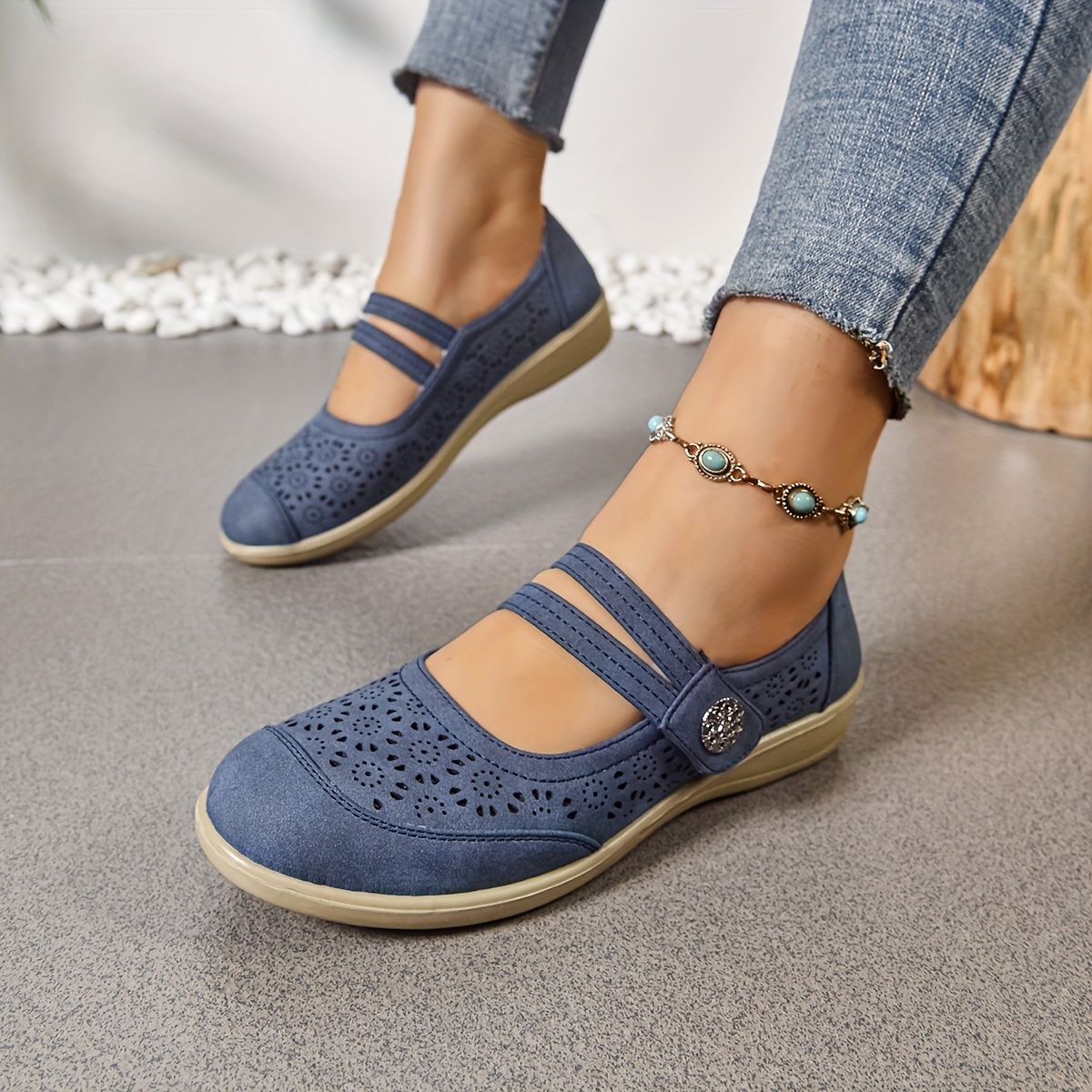 Womens Comfortable Flats Ladies Breathable Cutout Casual