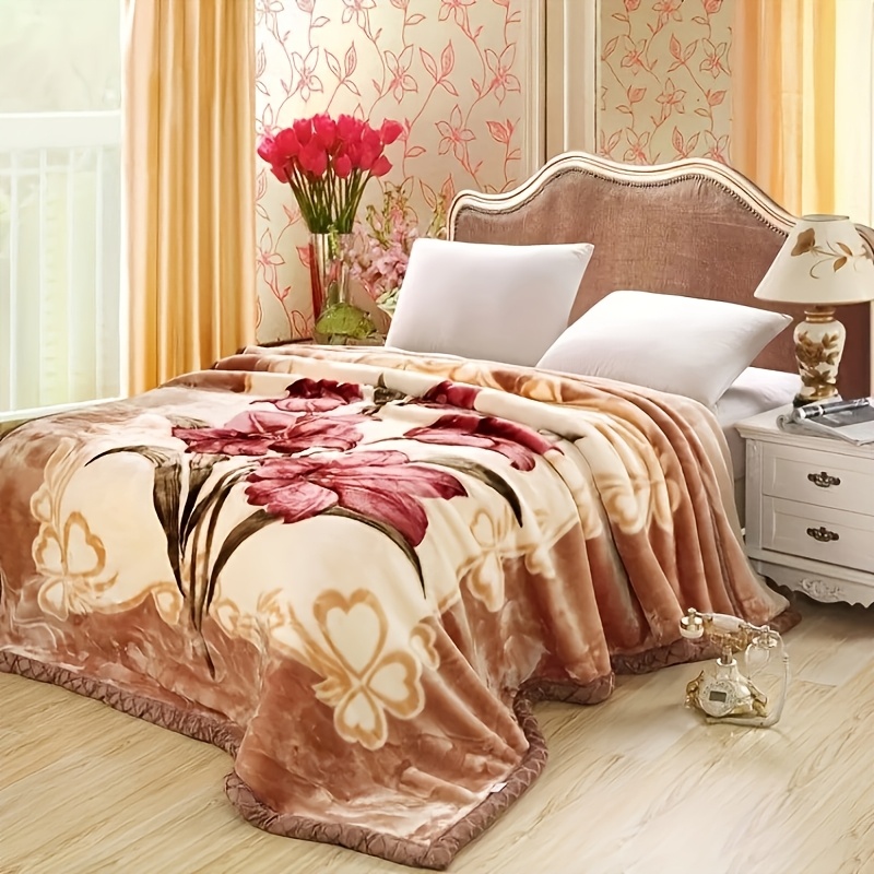thumbnail image 2 of Heavy Weight 8-10lb Reversible Blanket - Korean Style, Queen/King Size, Animal Flower Print 2 of 10