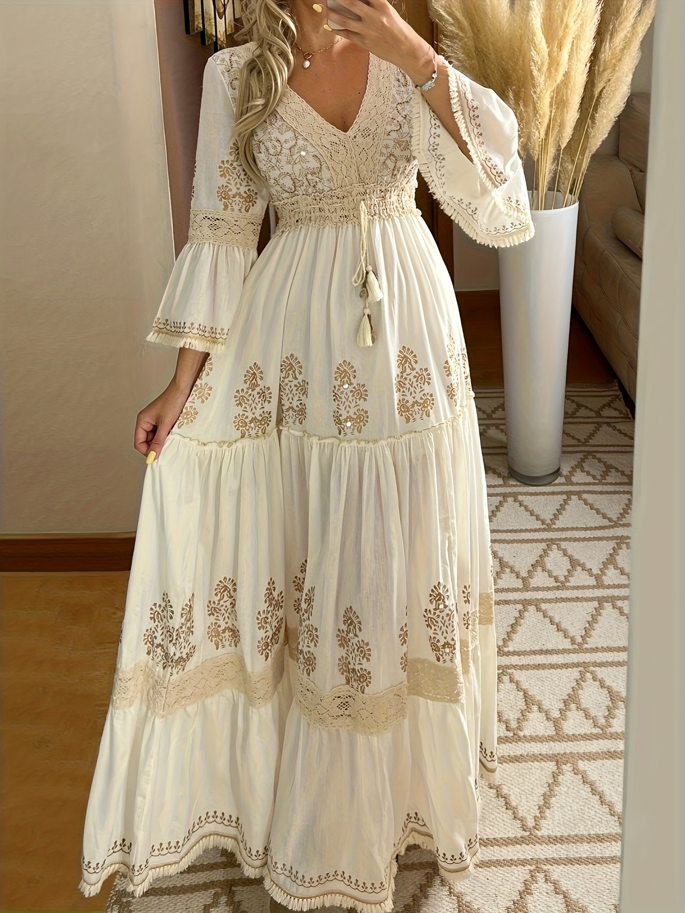vintage floral lace v neck flare sleeve tiered maxi dress the size runs small   recommended to   size larger Product details 2