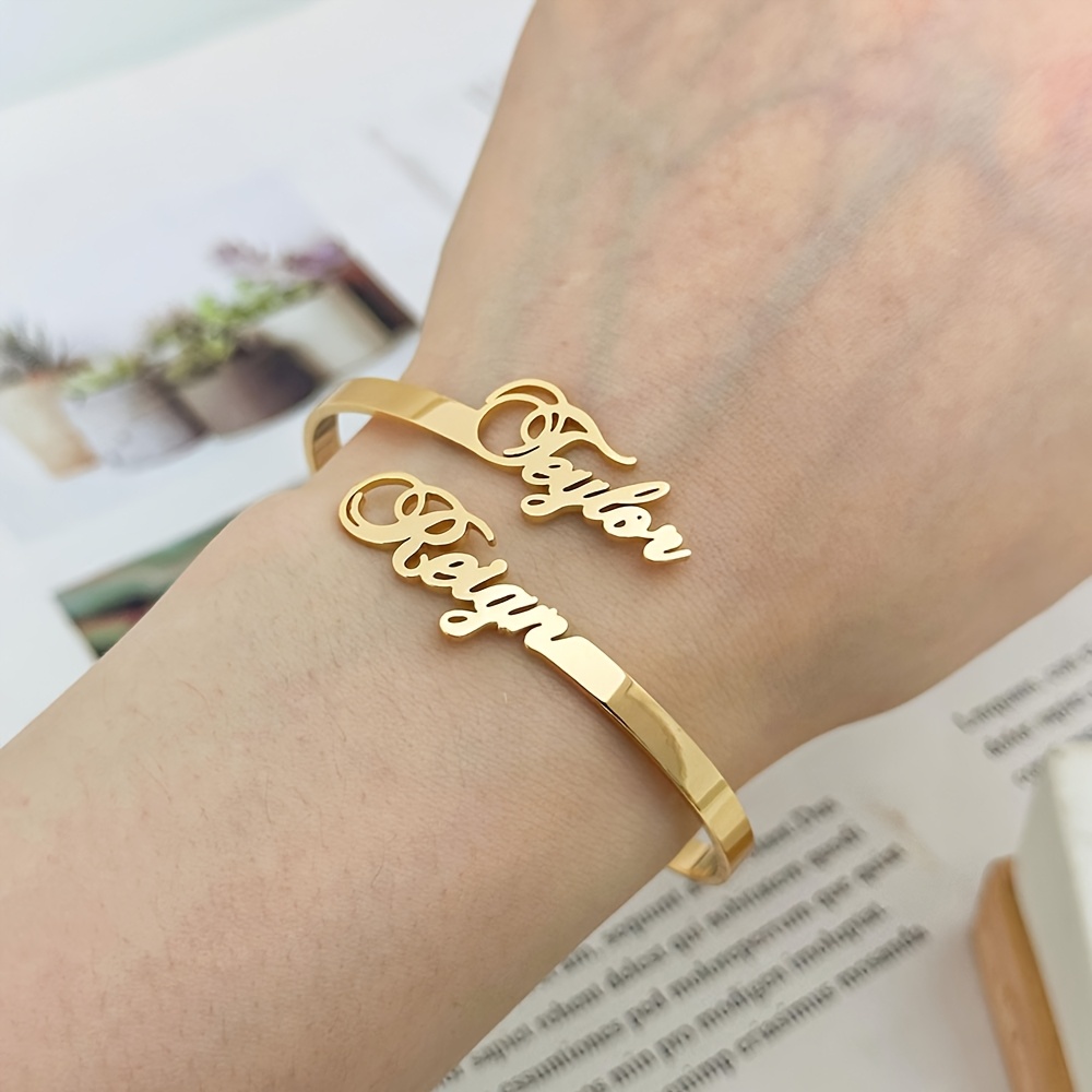E-shop Modisches Damen-Armband, personalisierbar mit 2 englischen Namen, 18k vergoldet, Edelstahl 304L für lässige Outfits – das einzigartige Geschenk