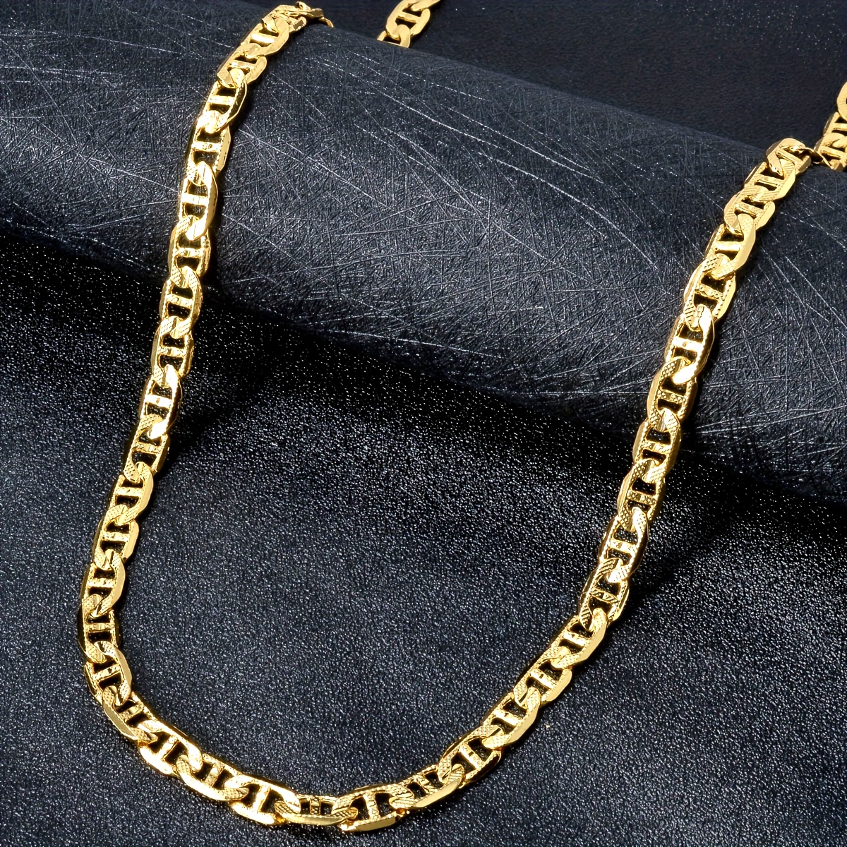 ZEADEAR Geometric Copper Chain Necklace 6mm Wide Embossed Blade