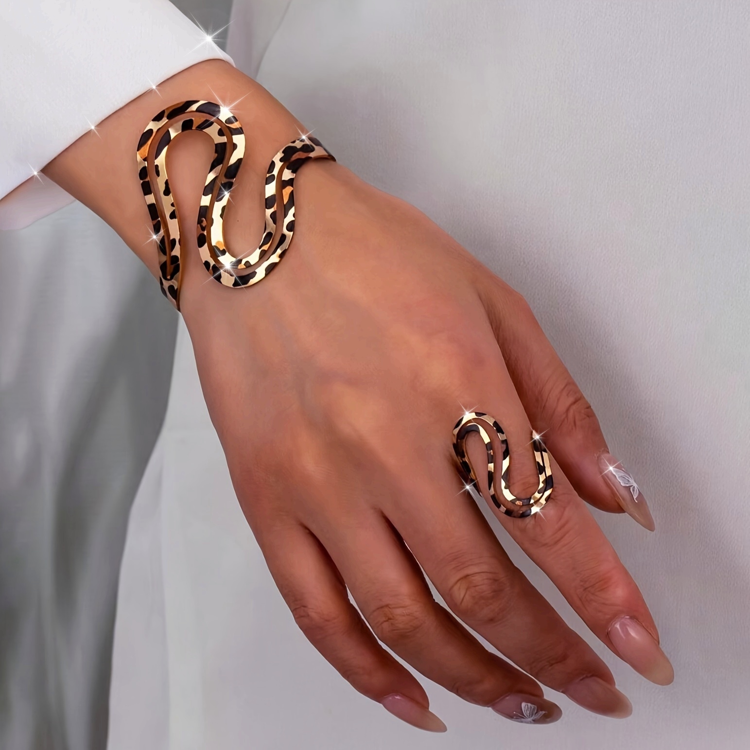 Vintage Boho Jewelry Set: Leopard Print Bracelet & Ring
