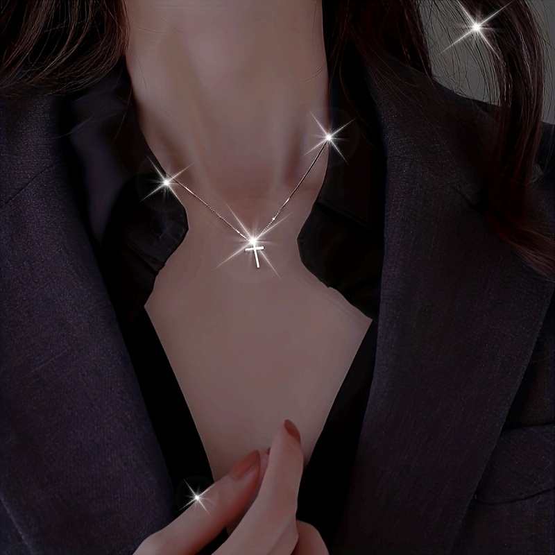 Minimalist Cross Pendant Necklace
