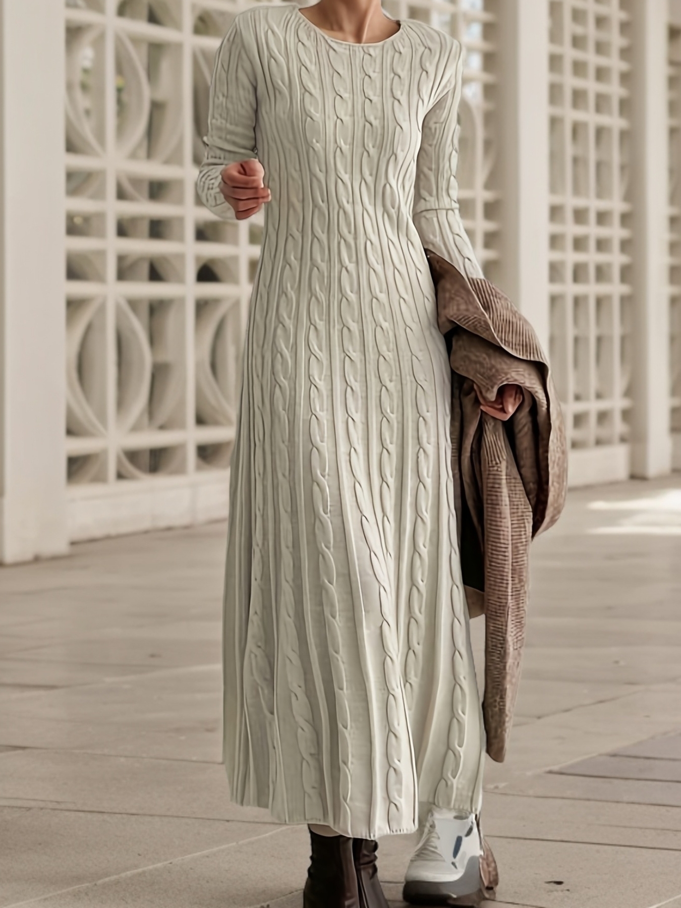 Fashionable and Elegant Women's Dress, New Style Long Dress with High-end Color Tones and Textured Fabric