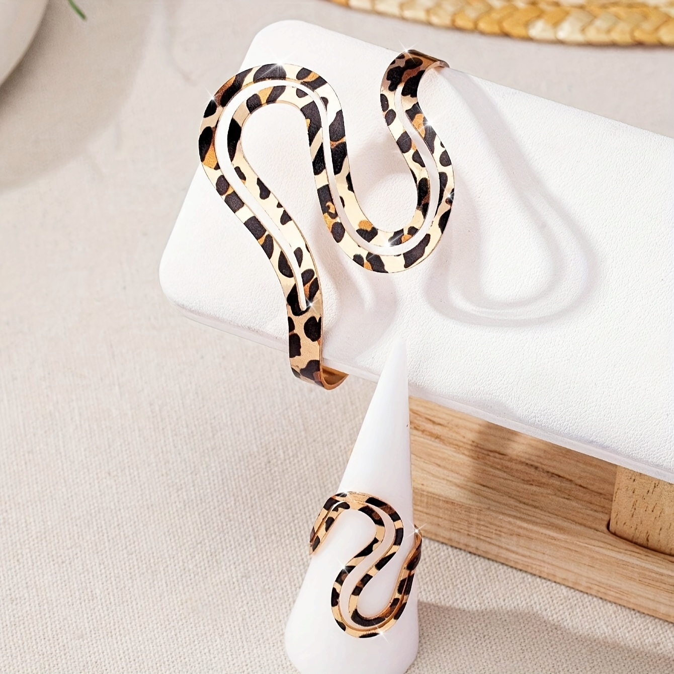 Vintage Boho Jewelry Set: Leopard Print Bracelet & Ring