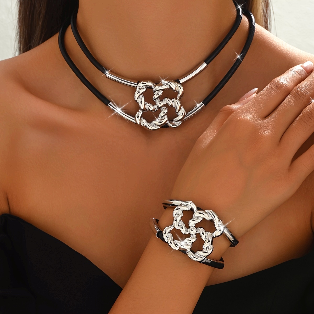 Hollow Out Twisted Flower Pendant Rope Necklace & Brac