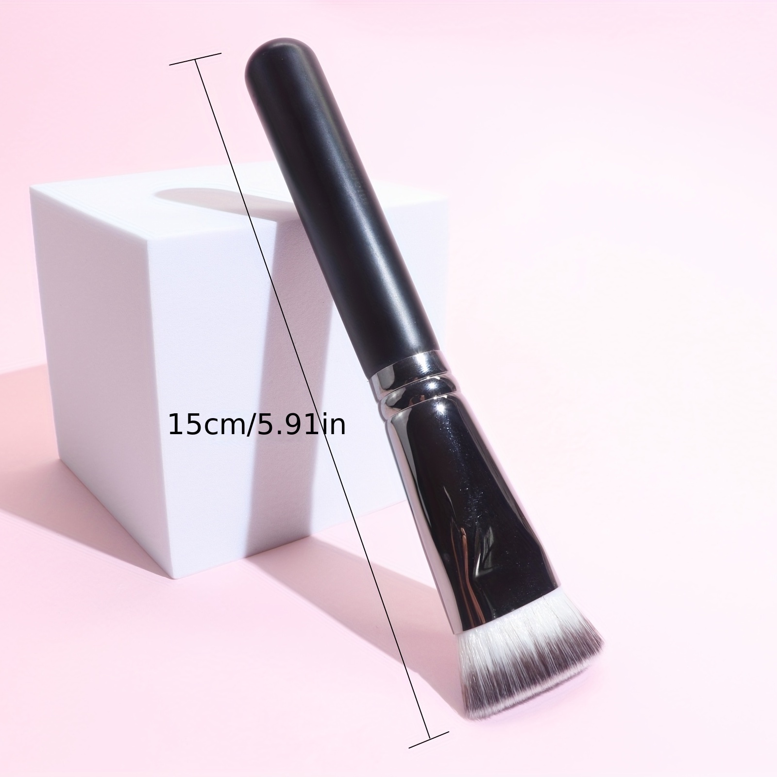 Morphe M164 - Small Flat Angled Contour Brush