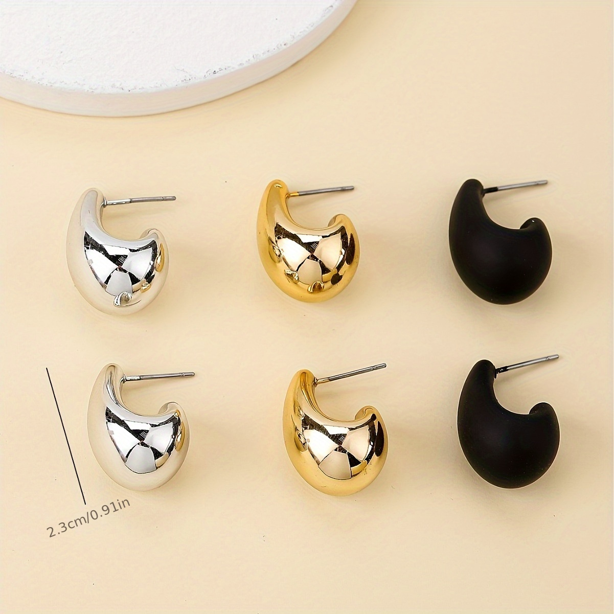 3 Pairs of Fashionable European and American Golden, Black and Classic Water Drop Style Women's Earrings Set