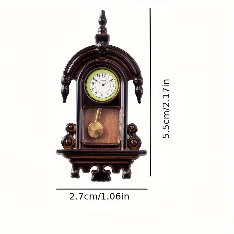 Een miniatuur Zwitsers zilveren guilloche emaillen klokje, circa 1920 - Gude & Meis | Antieke klokken