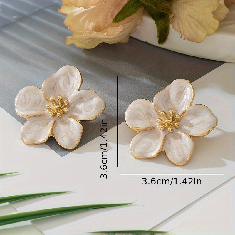 Women's Vintage Floral Stud Earrings, Sweet Style