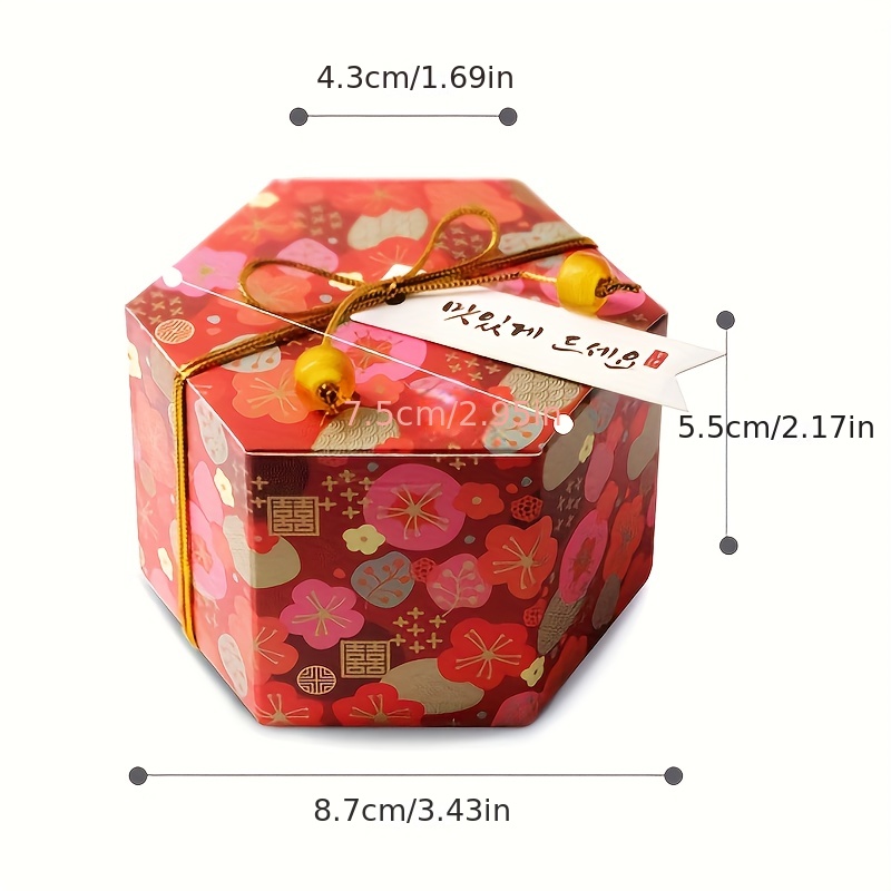 Small Kraft Candy Favor Gift Boxes with Copper Pendant Decoration