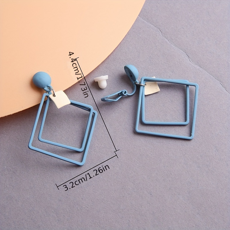Geometric Women's Ear Clips