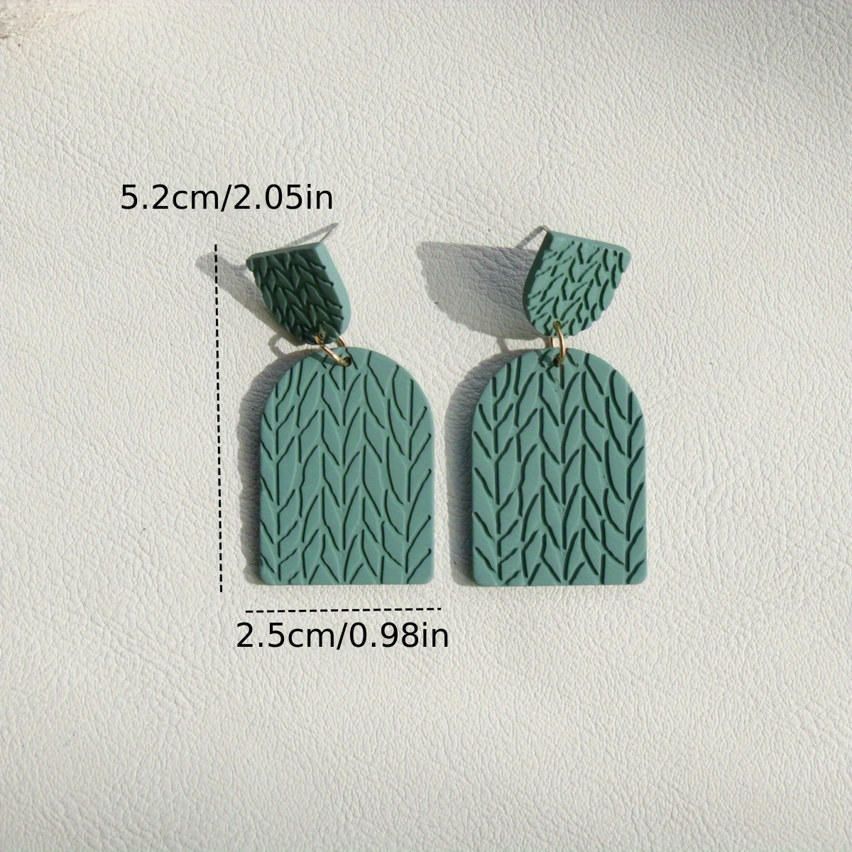 Women's Boho-Elegant Green Acrylic Dangle Earrings