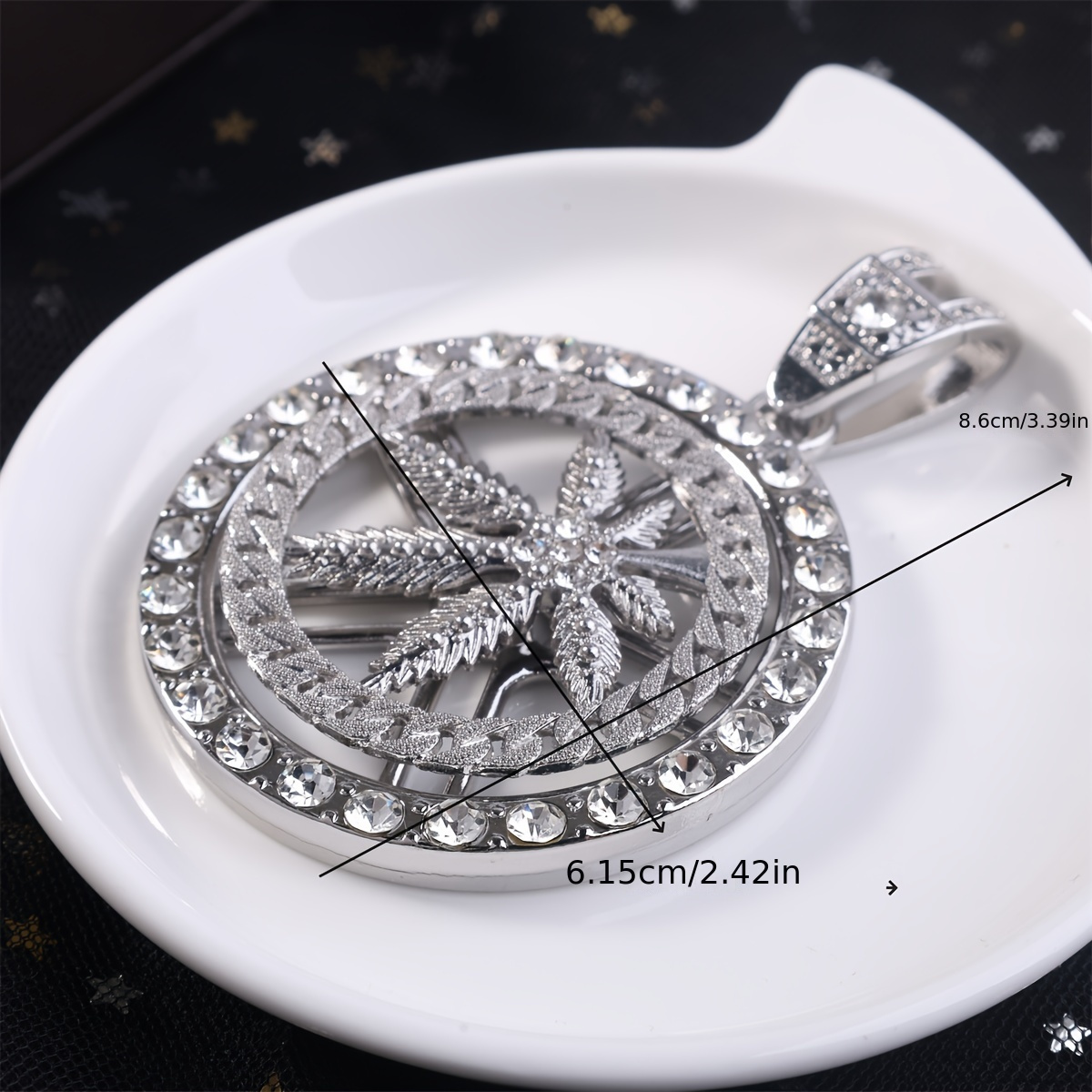 1件男士嘻哈时尚可旋转叶子设计合金水钻装饰吊坠装饰 详情 2