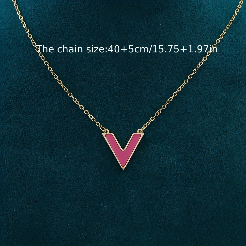 Louis Vuitton LV Heart Pendant Necklace  Necklace, Heart pendant necklace,  Necklace lengths