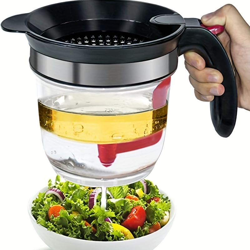 Stainless Steel Fat Separator 4 Cup/1000ML Gravy Grease Separator with  Strainer and Glass Lid, Soup Oil Separator Cup for Cooking, Oil Soup  Separator