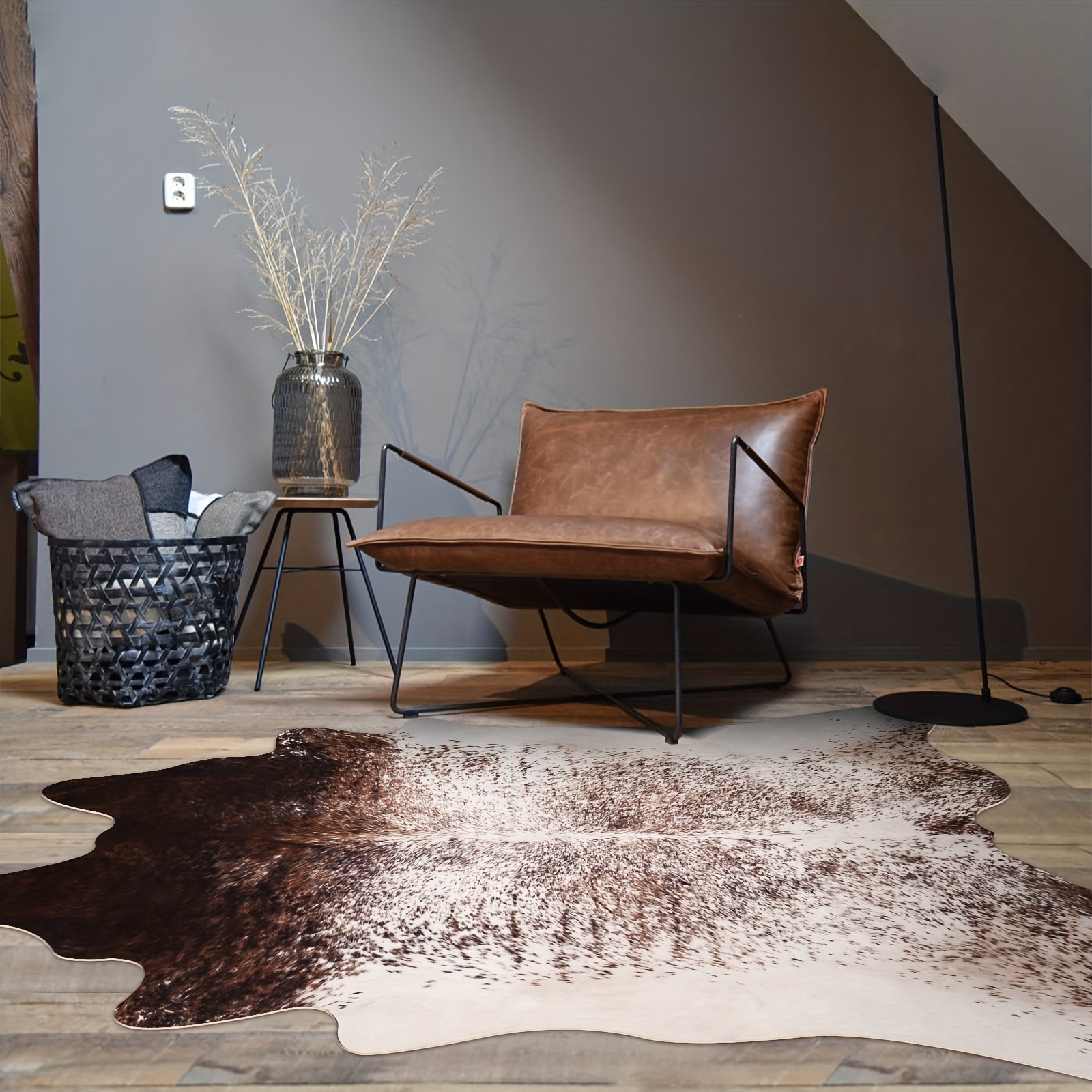 https://img.kwcdn.com/product/faux-cowhide-rug/d69d2f15w98k18-4d42c938/Fancyalgo/VirtualModelMatting/72206c7d244e95fcb5cb136f5f28063f.jpg