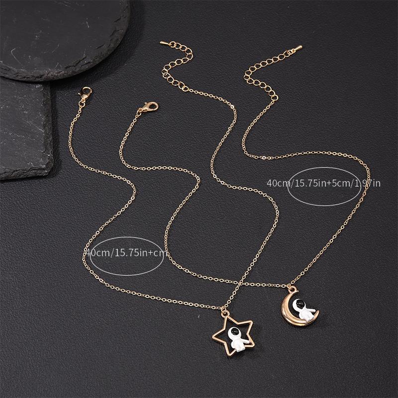  PiGod 2pcs/set Astronaut Couple Necklace Best Friend Necklace  Titanium Steel Blue Silver Gold Romantic Cute Dainty Kpop Love Moon Star  Universe Space Astronaut Pendant Necklace for Couple Scientists: Clothing,  Shoes 