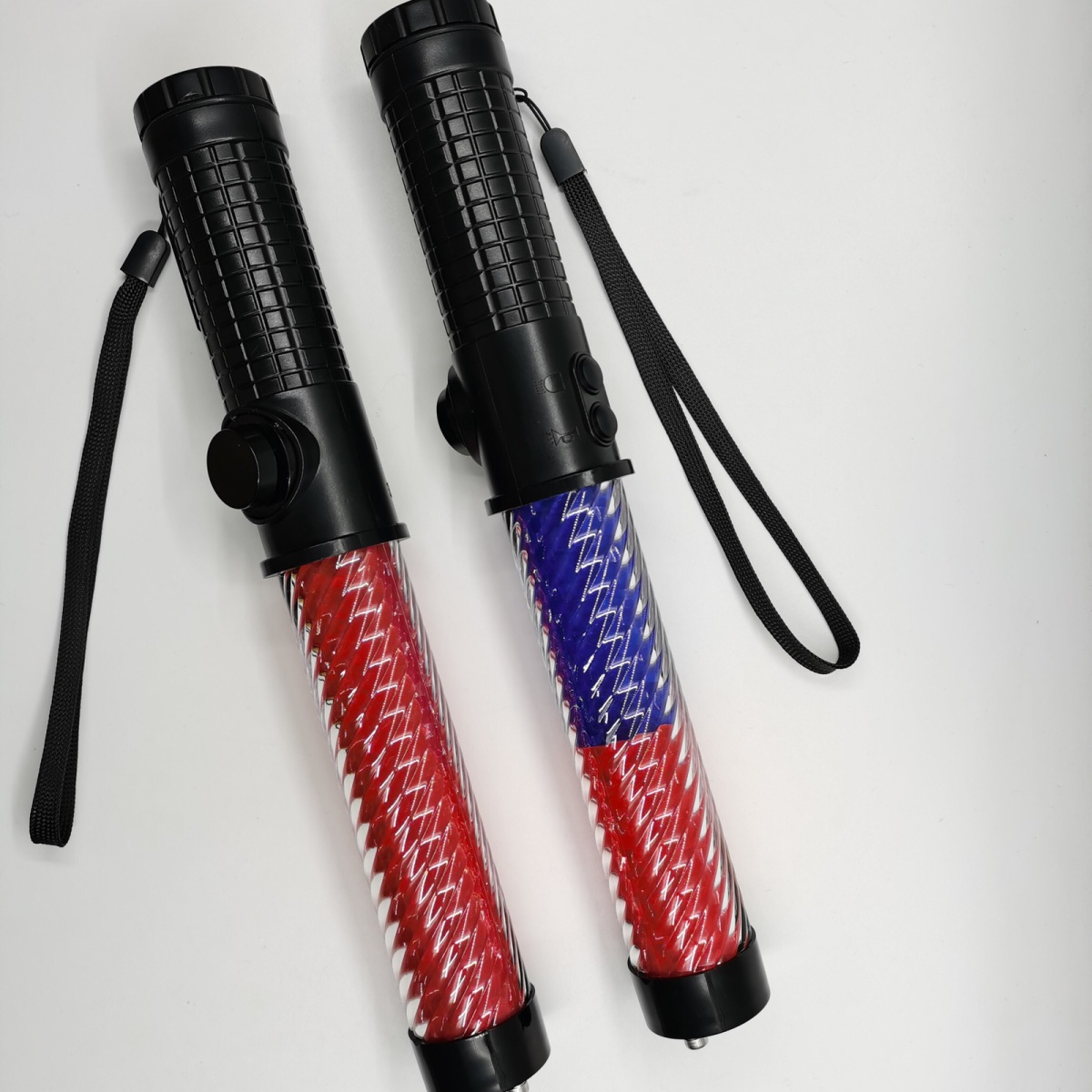 https://img.kwcdn.com/product/flashing-baton-fluorescent-stick-traffic-accident-warning-stick-magnetic-suction-light-stick/d69d2f15w98k18-3ec162ae/visage/image/1668362697436/1641735245650506178.png?imageView2/2/w/500/q/60/format/webp