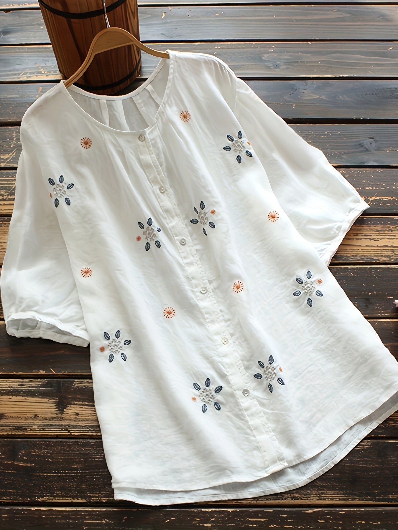 Blusas blancas 2024 bordadas con flores