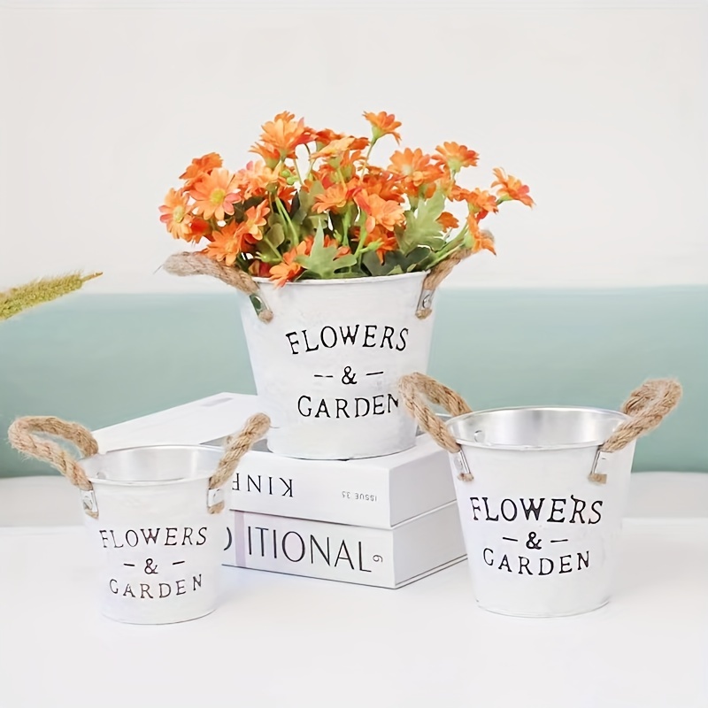 Lot de 3 pots à herbes aromatiques - Blanc - 15 cm - En plastique - Avec  système d'auto-arrosage et stockage d'eau - Pour cuisine, balcon, chambre à  coucher : : Jardin