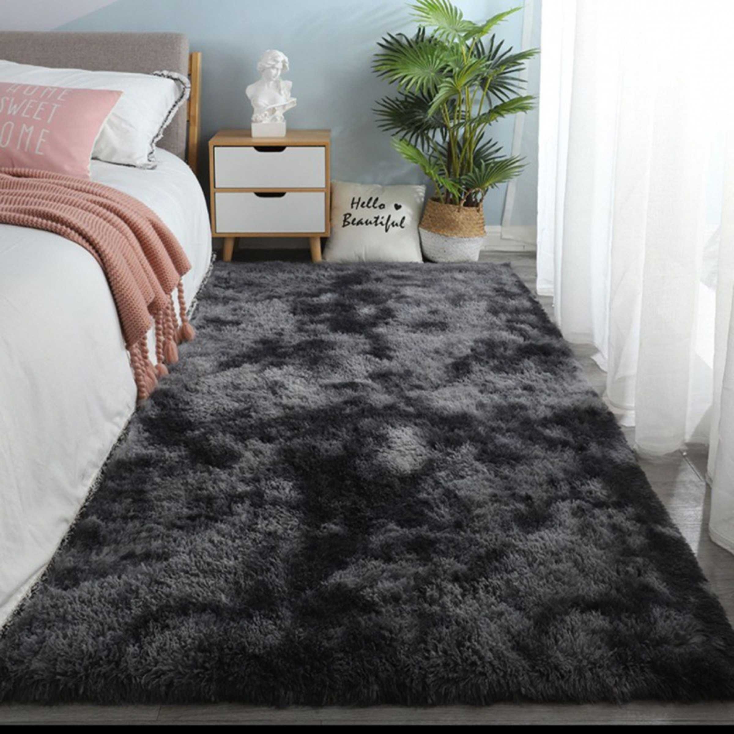 Soft Plush Faux Fur Area Rug 4x6 Feet, Luxury Modern Rugs Rectangular Fuzzy  Carpet for Bedroom, Living room, Kids Room, Black 