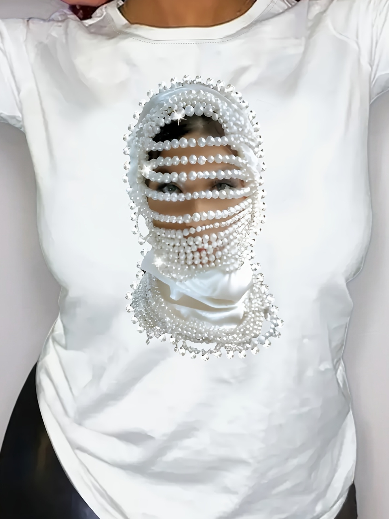 Y2K Style Spring And Summer Fashion Sexy Short-Sleeve T-Shirt, Featuring Pearl And Female Portrait Patterns, a Short-Sleeve Round-Neck Top That Flatters The Figure