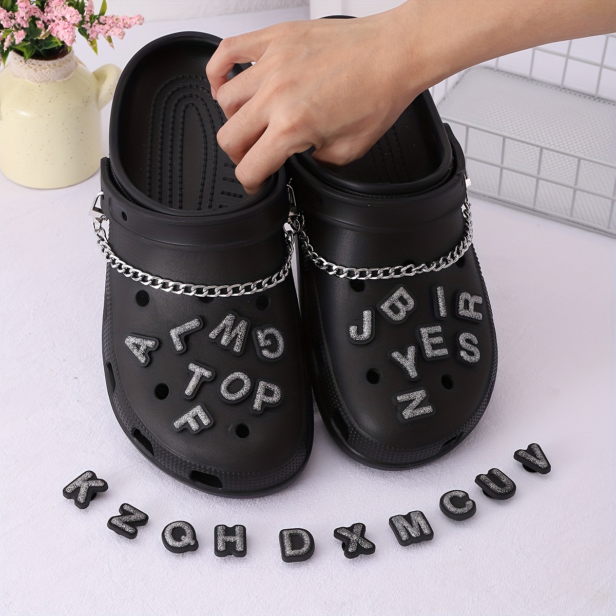 Cute Jelly Chain Croc Charms Designer DIY Shoes Accessories Clogs Buckle  Gift``i