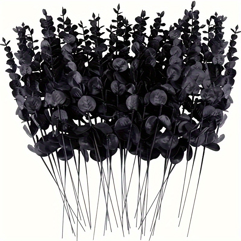 Flores Blancas, Velas Negras Y Objetos Místicos Imagen de archivo - Imagen  de encanto, alternativa: 119200741