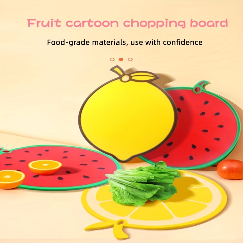 https://img.kwcdn.com/product/fruit-shaped-pp-cutting-board/d69d2f15w98k18-f41ece24/Fancyalgo/VirtualModelMatting/40fee6b96885c6688a1b5149d7c6cabf.jpg